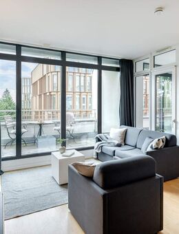 Bogenhausen: Schickes Apartment mit Wintergarten - frei - München