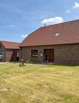 Geräumiges Einfamilienhaus - kurzfristig verfügbar und nur 15 Minuten zur Küste - Westerholt