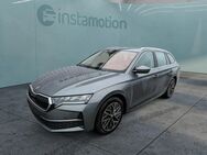 Skoda Octavia, eTSI 17, Jahr 2024 - München