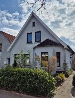 Single-Dachgeschosswohnung in zentraler Wohnlage von Jever - Jever