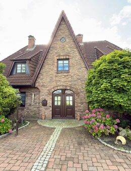 Großzügiges Friesenhaus mit Einliegerwohnung - Langenhorn