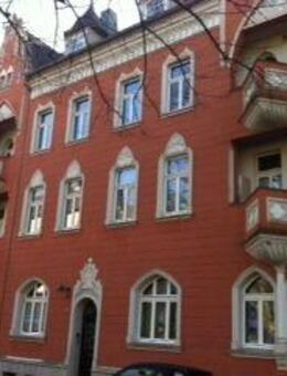 Bei VIVAWEST die Sonnenstrahlen auf dem eigenen Balkon genießen. - Gelsenkirchen