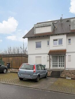 Solides Mehrfamilienhaus in Karlsbad - Karlsbad