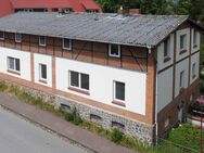 Sanierungsbedürftiges Anwesen in Carinerland: Mehrfamilienhaus mit großem Potenzial - Neubukow Zentrum