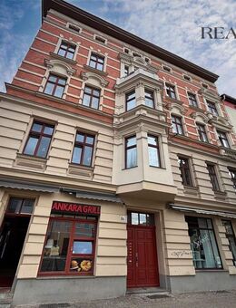 Attraktive 3-Raumwohnung mit 2 Balkonen, Einbauküche und Aufzug - Magdeburg