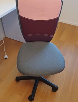 GRATIS Schreibtischstuhl für Kinder - Döttingen