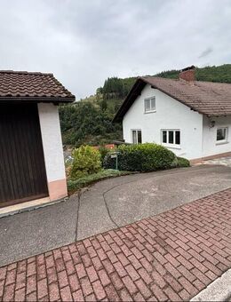 Attraktives 2-Familienhaus in Nordrach - Ruhige Lage, tolle Aussicht !!!! - Nordrach