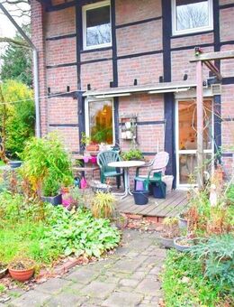 FREISTEHENDE GELDANLAGE ++ Saniertes Fachwerkhaus um 1890/ mit 2140 m² Grund - Mönchengladbach