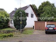 Zweifamilienhaus mit Garagen im schönen Ortsteil Grünenplan - Delligsen