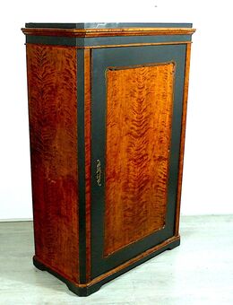 Biedermeier Vertiko Geschirrschrank / Wäscheschrank, 1-türig, um 1870, Birke geflammt + Dunkelgrau - Sinzig
