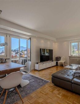 Im beliebten Jägerwinkel - modernisierte 2-Zimmer-Wohnung mit sonnigen Balkon - Bad Wiessee
