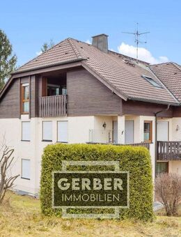 Sehr schöne DG Wohnung mit Loggia in Bad Steben - Bad Steben