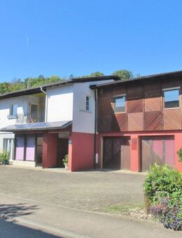 6-Zimmer-Eigentumswohnung ( 4,5 + 1,5 ) in Jestetten mit rd. 174 m² im OG - Jestetten