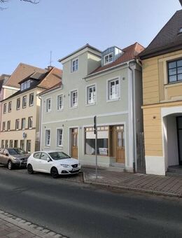 Moderne Dachgeschosswohnung mit Balkon in zentraler Lage - Ansbach