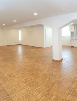 Citylage - Loft - großzügiges wohnen in - Parkett - EBK - Bad - Gäste-Wc´s - Abstellkammer - Garage - Würzburg