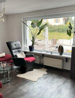 "Komplett renoviert & bezugsfertig - Zweifamilienhaus mit Wintergarten und Doppelgarage in Sulgen!" - Schramberg