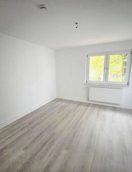 Renovierte Wohnung mit eigenem Garten und Stellplatz in ruhiger Sackgassenlage - Herne