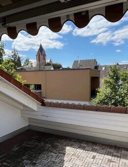 Frankfurt-Oberrad: Großzügige, moderne 2-Zimmer Wohnung mit großer Dachloggia - Frankfurt (Main)