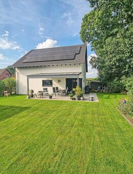 Neuwertiges Traumhaus in Quickborn - modern, energieeffizient mit stilvollem Wohnkonzept - Quickborn (Landkreis Pinneberg)