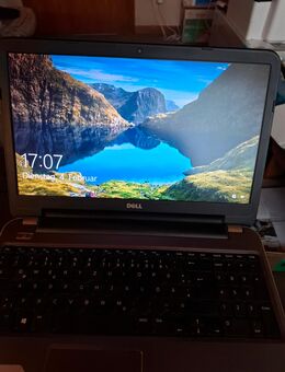 DELL Laptop, Zustand 1a, mit nützlicher Ausstattung und Zubehör - Pattensen Zentrum
