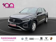 VW T-Roc, 1.0 TSI, Jahr 2022 - Bad Kreuznach