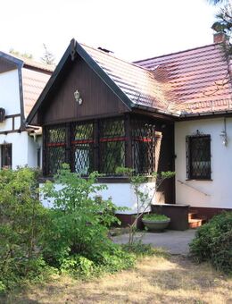 Rarität in bester Villenlage: Charmantes Einfamilienhaus um 1912 erbaut mit Wintergarten in ruhiger Umgebung - Falkensee