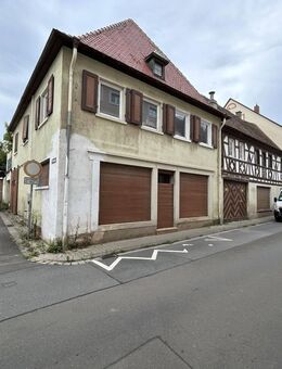 Denkmalhaus mit angebautem Abrissobjekt - sanierungsbedürftiges Ensemble in Monsheim - Monsheim