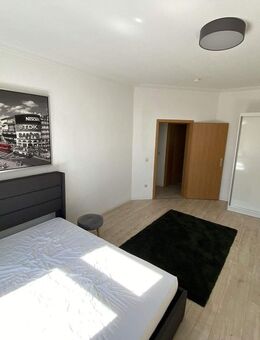 Rundum sorglos Paket! Möbliertes WG-Zimmer WLAN & NK in renovierter 4-Zi Whg 2 Min. von Meckenheim - Wachtberg