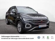 VW T-Roc, 1.5 TSI Style Connect, Jahr 2024 - Potsdam