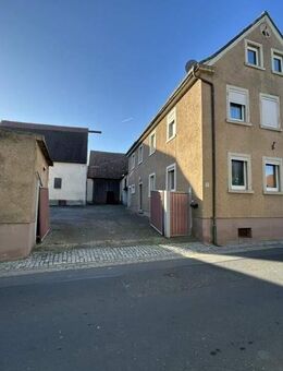 Großes Grundstück mit Bauernhaus und viel Potenzial - Volkach
