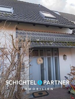Achim | Ausbaufähiges Reihenmittelhaus mit Garten und separater Garage - Achim