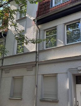 Vollvermietetes 4 Fam. Haus in sehr guter Lage von Bernburg - Bernburg (Saale)