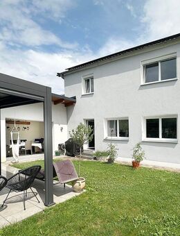 Modernes und top saniertes 160 m2 gr. EFH mit Garten und Pool in Neuötting - Neuötting