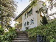 Panoramausblick: Wunderschönes Einfamilienhaus mit Einliegerwohnung in bester Lage in ES-Zollberg - Esslingen (Neckar)