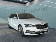 Skoda Superb, 2.0 TDI Combi Style, Jahr 2023 - München