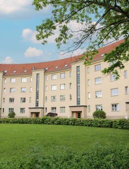 Maisonettewohnung mit 2 Balkonen und Weitblick ins Grüne - Dresden