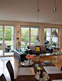 Dieheim/ Horrenberg - Wärmepumpe + PV Anlage neu! Geringe Heizkosten - Exklusives, top ausgestattetes Einfamilienhaus in bester Nachbarschaft! - Dielheim