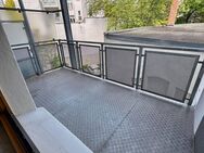 ==Günstige 3-Zimmer-Wohnung mit Balkon == - Gera