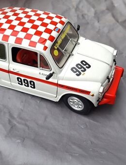 Modell1:18--2 x Fiat 500 weiss Burago -1 x Solido OVP NEU 1 x Rally ohne OVP 1 x Rally (999) Revell auf Grundplatte ohne OVP - Meckenheim