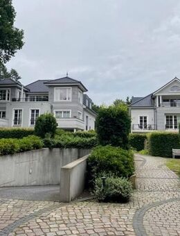 EXKLUSIVE 4-5 ZIMMER PENTHOUSE-WOHNUNG MIT DACHTERRASSE IN AHRENSBURG - Ahrensburg