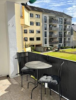 SANIERTE 2 ZIMMER KÜCHE BAD BALKON NÄHE ENTENFANG - Karlsruhe