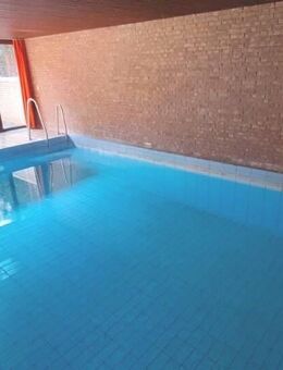 Architektenhaus mit Schwimmbad , Sauna und Garage in Zetel zu verkaufen. - Zetel