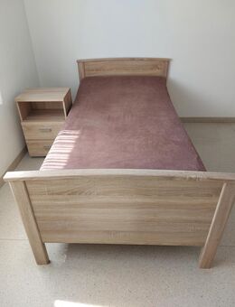 Jugendbett & Nachttisch - Wiehl Zentrum