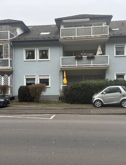 3-Zimmer-ETW (Erdgeschoss), Balkon, Garage u. Stellplatz - Rodenbach (Hessen)
