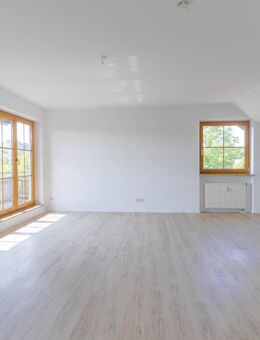 Moderne 3-Zimmer-Dachgeschoßwohnung mit Weitblick in Peiting! - Peiting