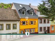 Energetisch saniertes 1-2 Familienhaus in attraktiver Altstadtlage von Annweiler - Annweiler (Trifels)