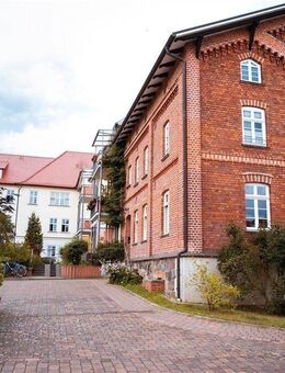 Schöne 2-Raum-Wohnung im Stadtkern mit Balkon! - Neustrelitz