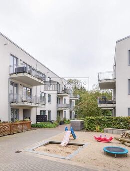 Lichtdurchflutete 2,5-Zimmer-Wohnung mit Balkon - Ahrensburg