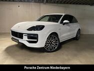 Porsche Cayenne, E-Hybrid | | | 22-Zoll, Jahr 2022 - Plattling