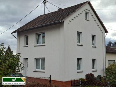 Top-gepflegtes Einfamilienhaus mit Garten-Pool und Carport